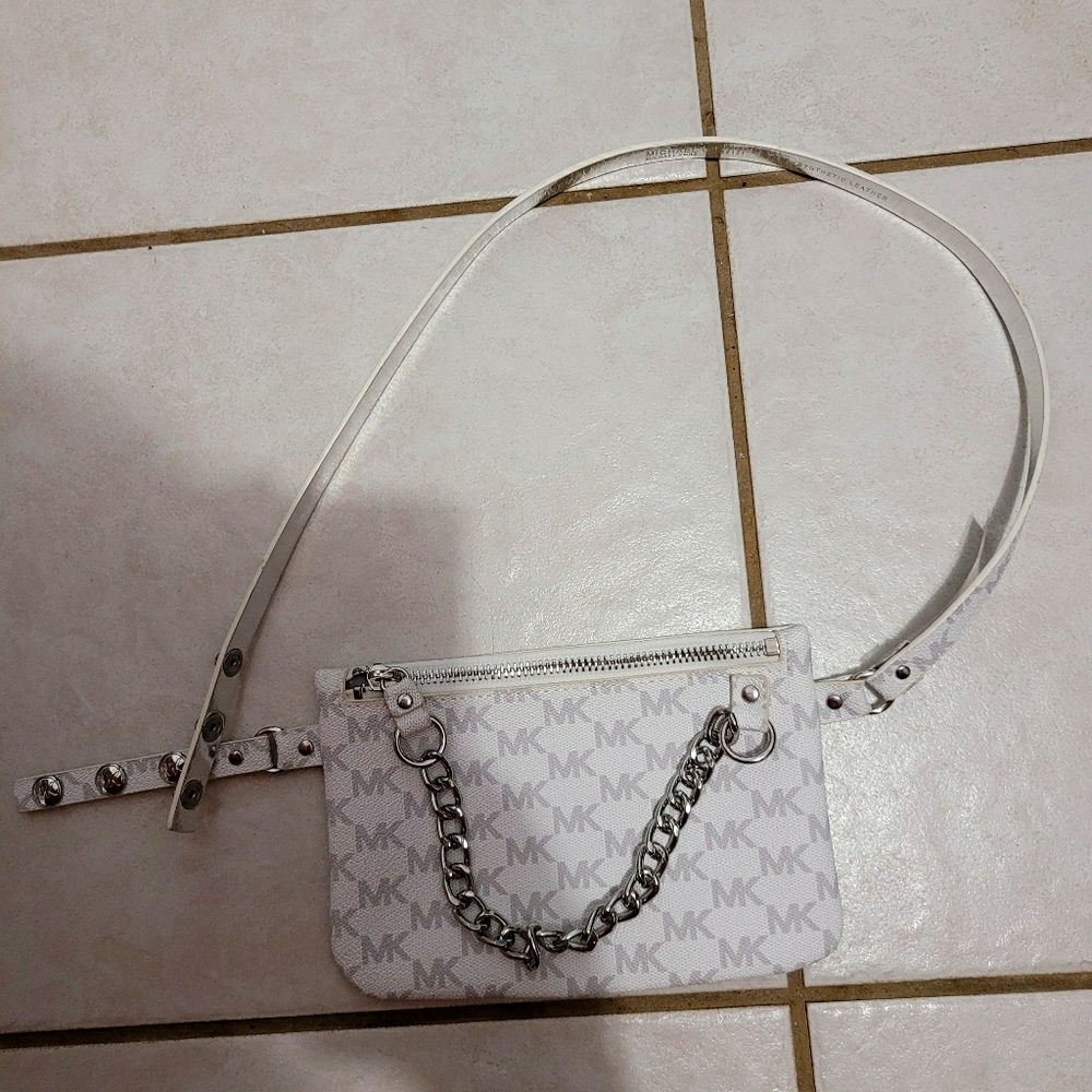 Belt bags. Michael Kors